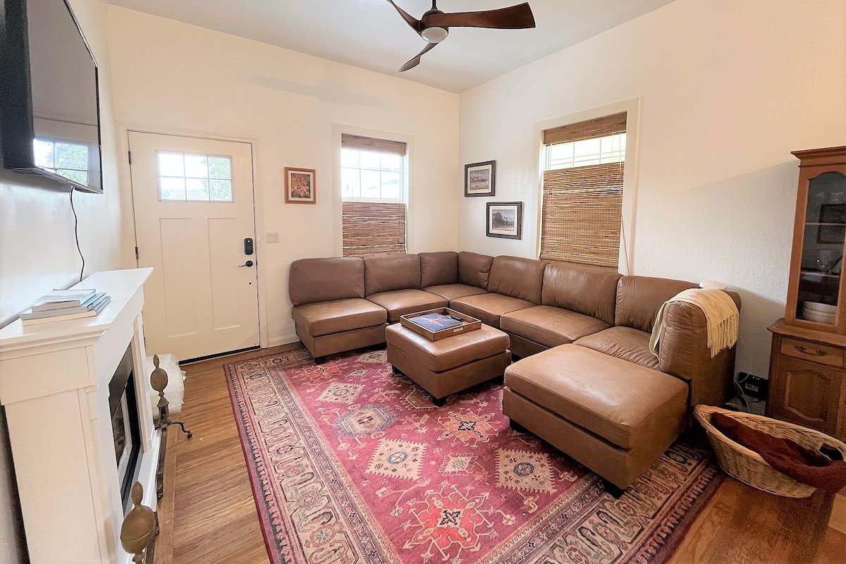 Charming Temescal Retreat gallery image 2