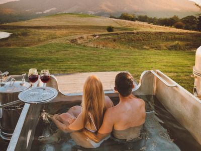 Eagles NestIII Mountain Peace Luxury Spa Farmstay