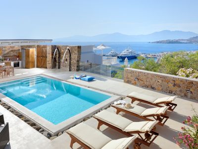 ELEGANT VILLA at the CENTER of MYKONOS TOWN