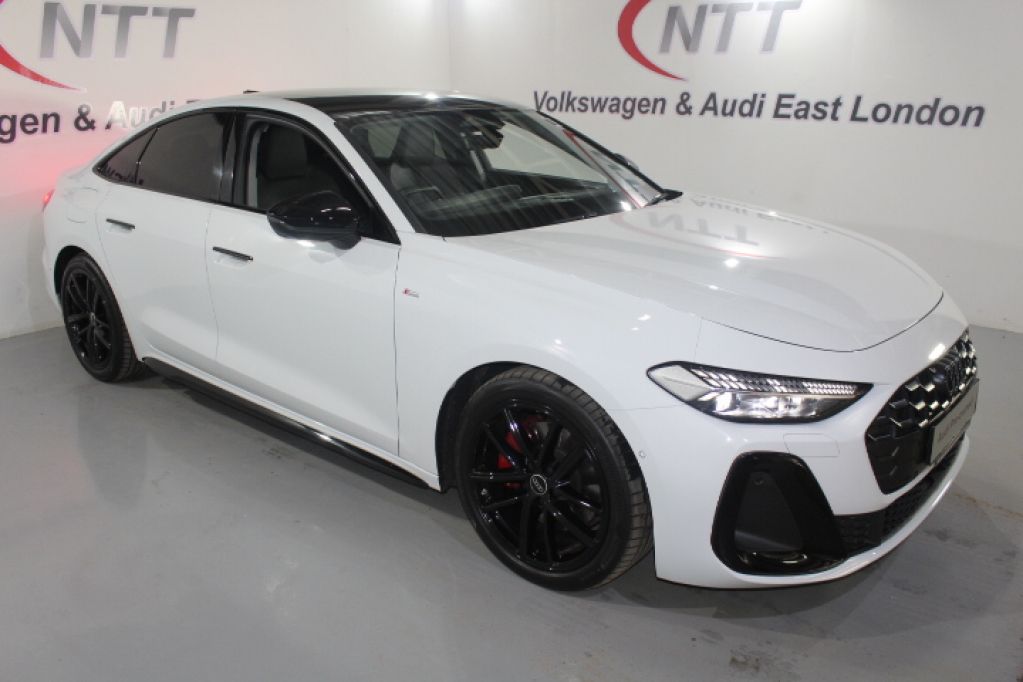 AUDI A5 TFSI QUATTRO BLACK EDITION for Sale in South Africa