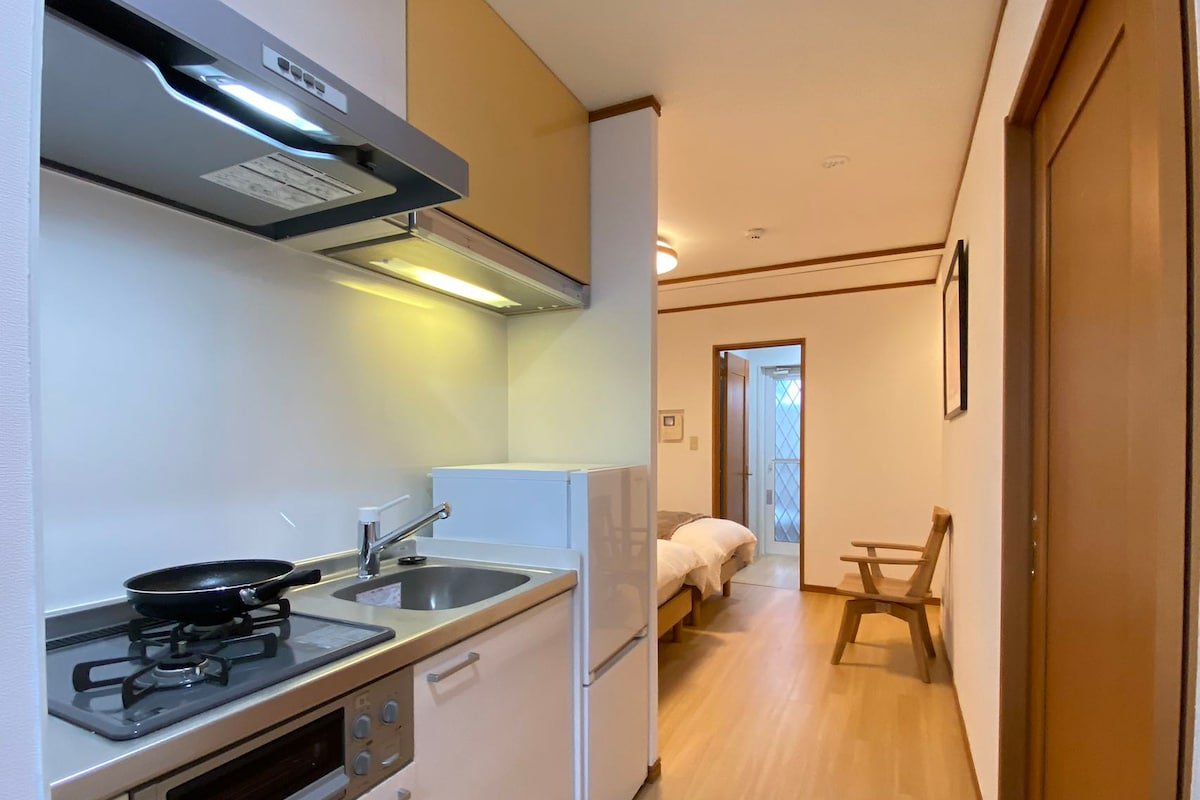 N28-2.【新宿一軒家】快適なゲストルーム丨交通便利丨JR線大久保駅７分 gallery image 4