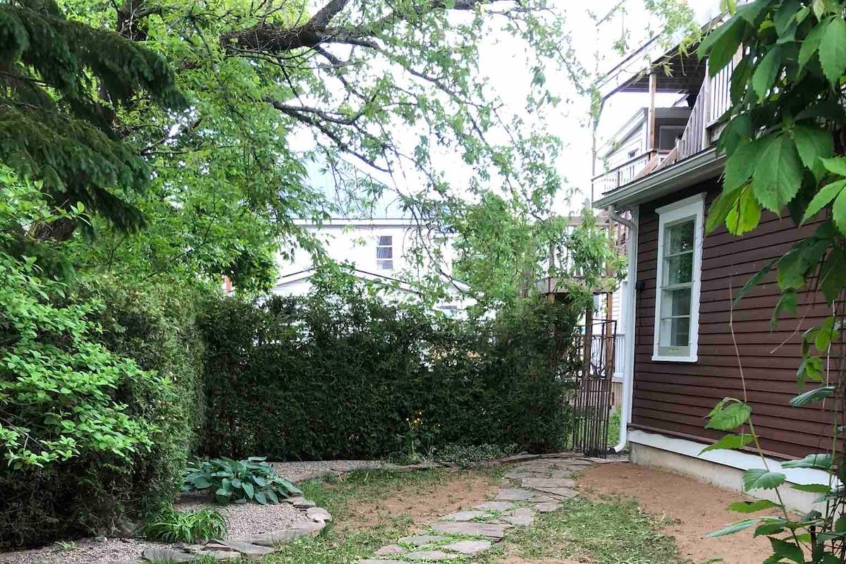 Character, immaculate 4bedroom in downtown Moncton gallery image 4