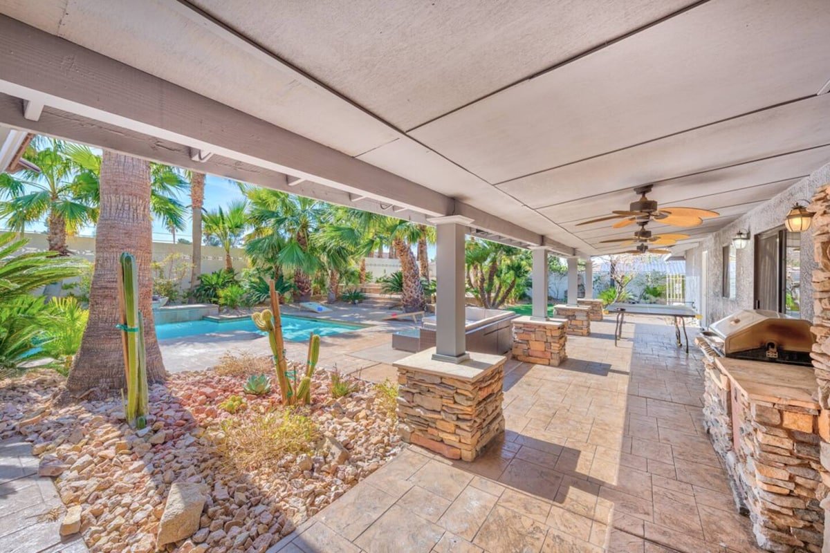 777Rentals – 7BR/5BA – Serenity 2 Estate gallery image 3