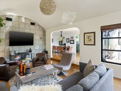 5 Star Luxury Private Oasis • Hot Tub • LA