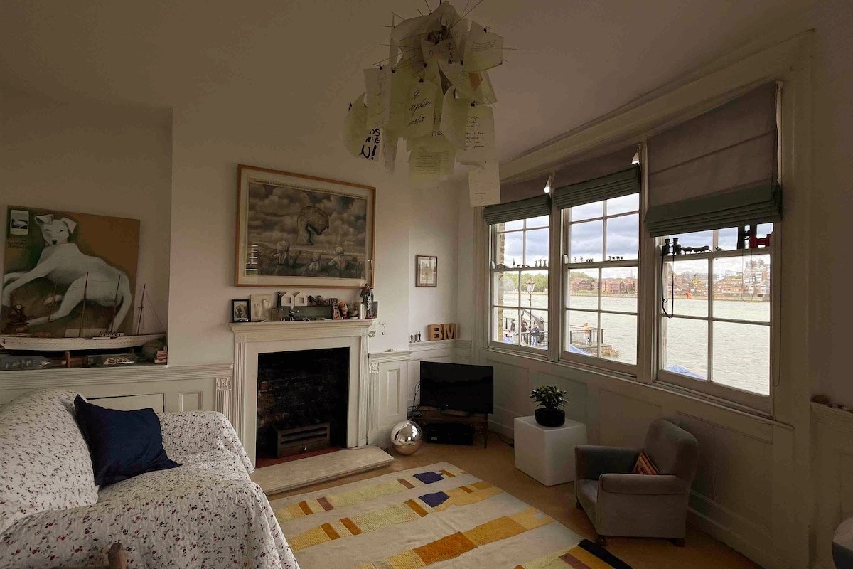 Great Riverside Townhouse, London gallery image 4