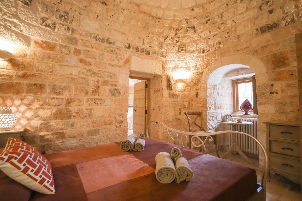 TD Trulli di Montaltino with Stunning Huge Pool gallery image 5