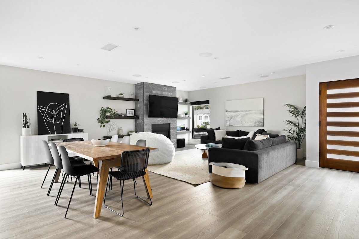 Divine Modern Beach Living – 3BD gallery image 5