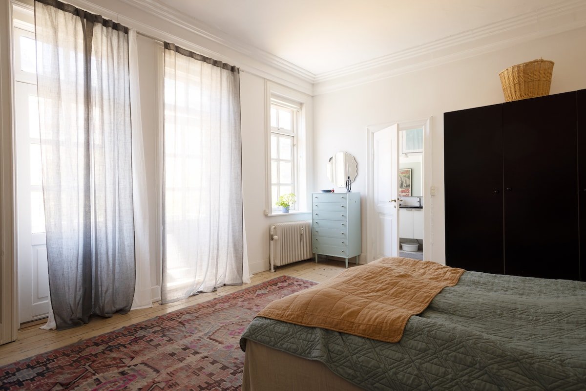 Amazing apartment next to the Metro gallery image 3