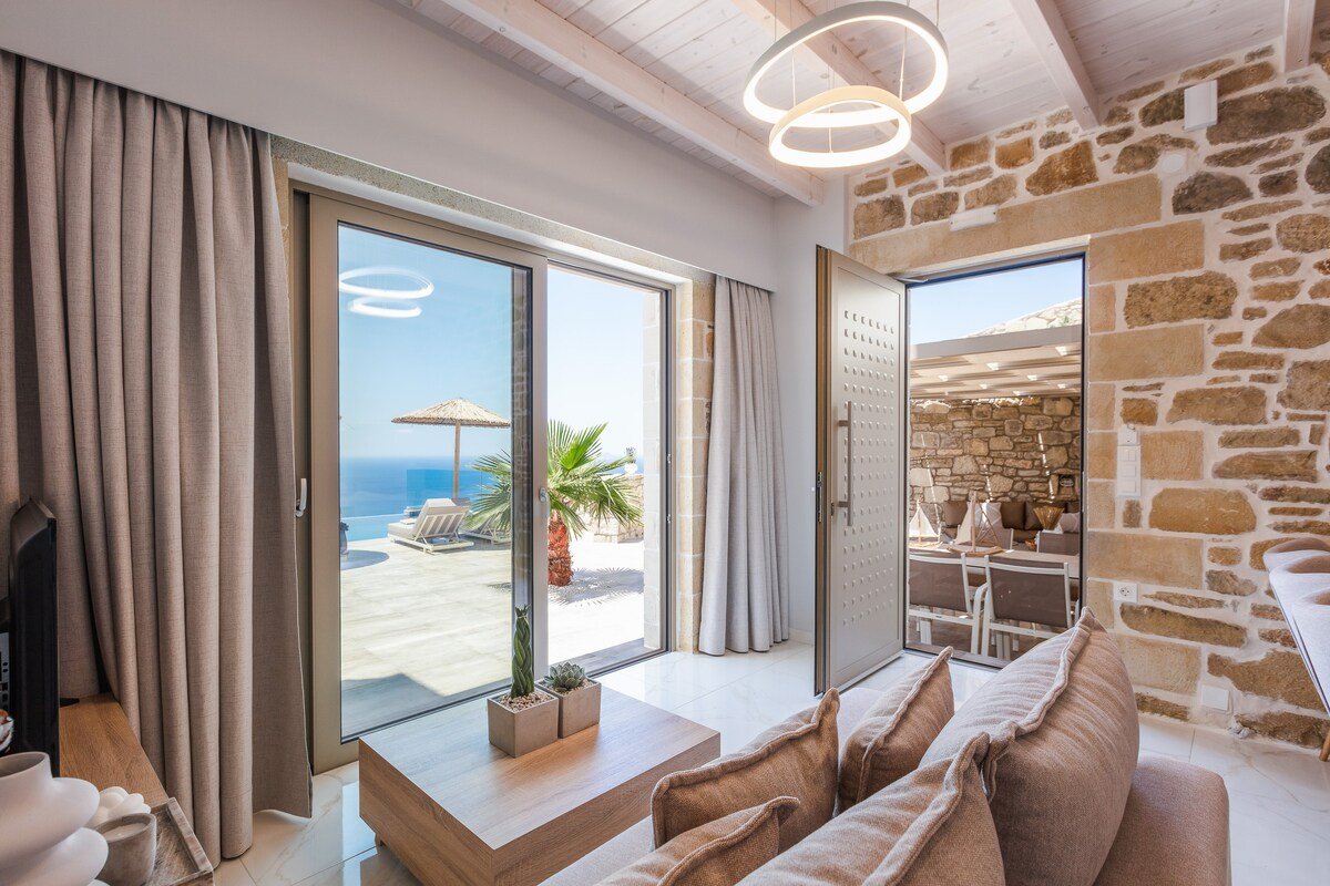 Villa Azalea, pool, sea view, BBQ, luxury, quiet gallery image 3