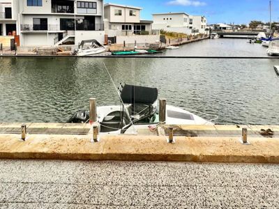 Bluemanna Bliss Canal Stay