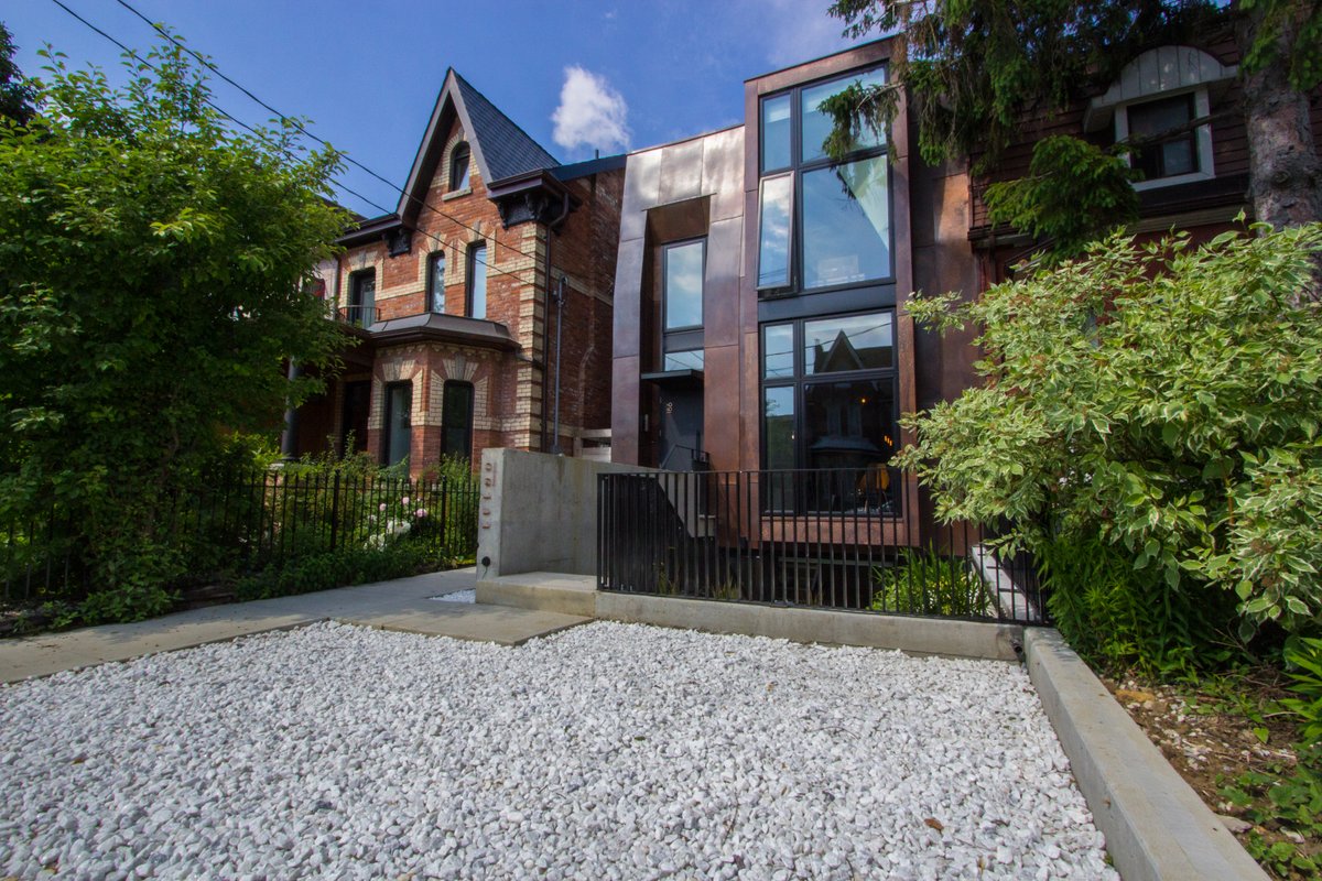 Stunning Dovercourt House FIRST & MAIN Unit joined