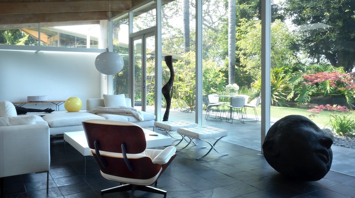 Iconic Mulholland Dr Stylish+Private+Central+Views gallery image 3