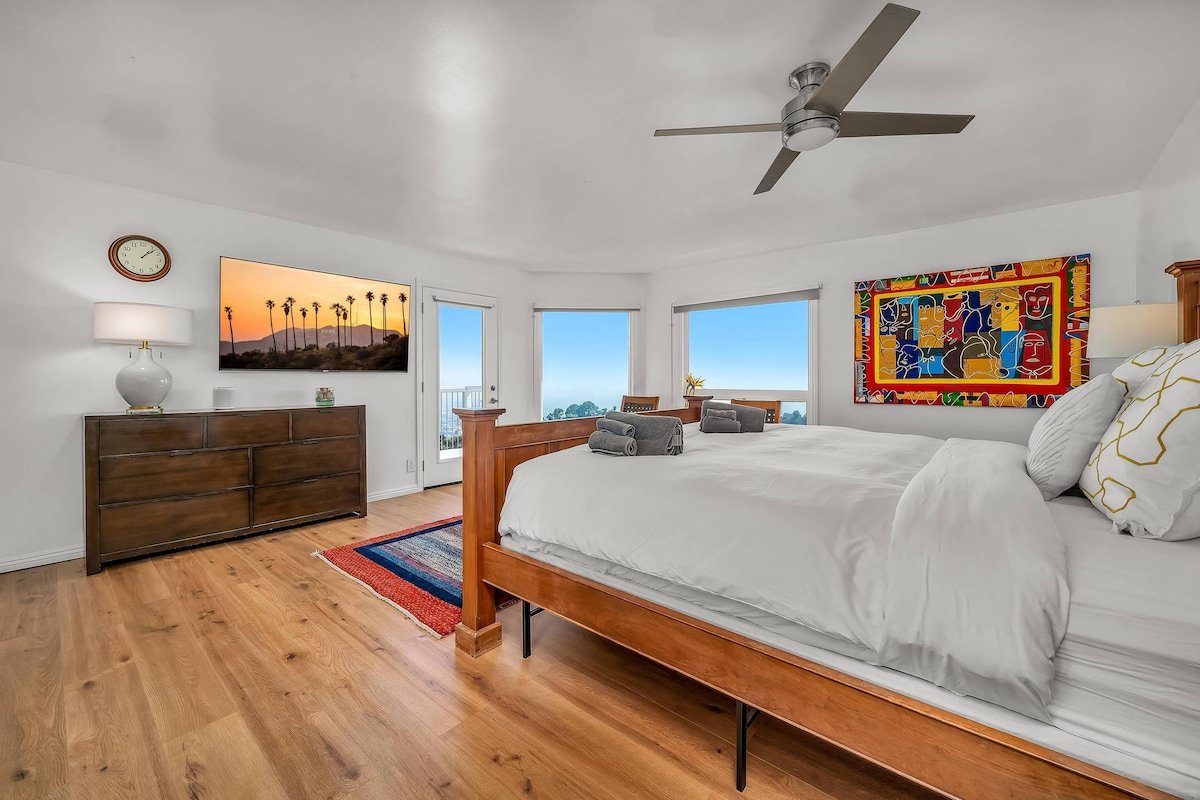 LA LA Final Promo of the Year! gallery image 4