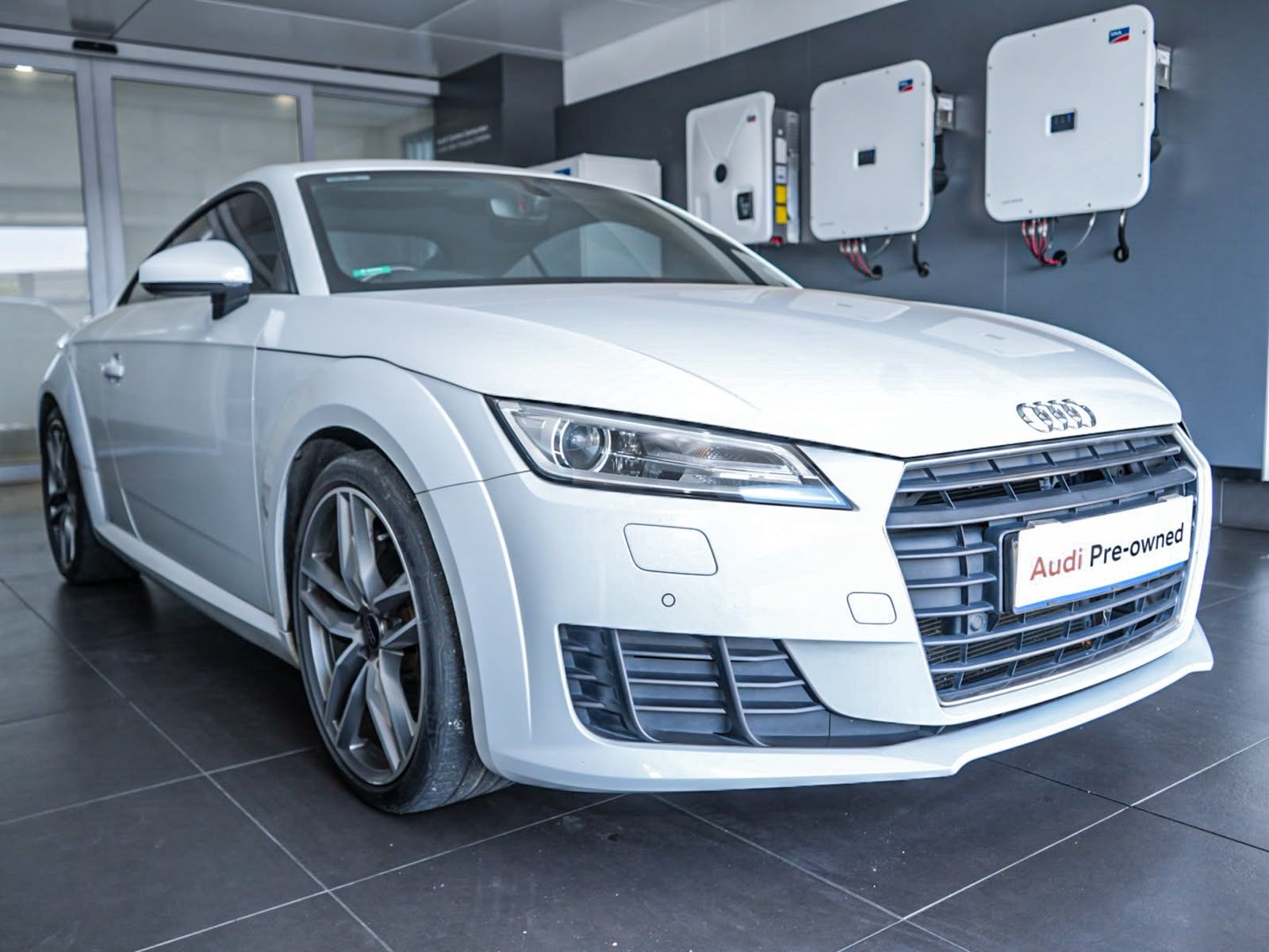 Used car gallery