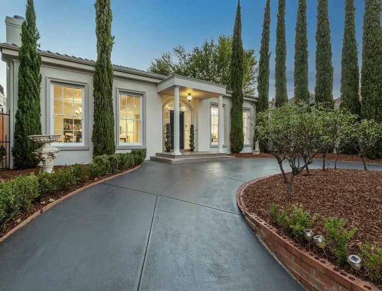 Amazing Family home close to CBD