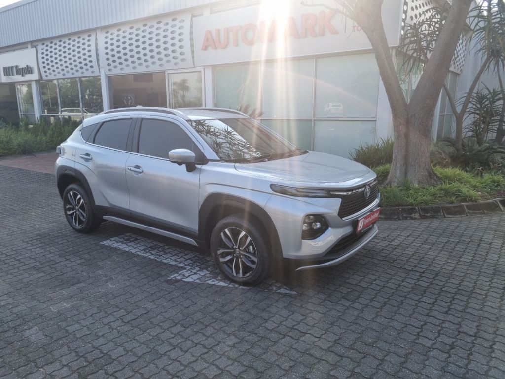 TOYOTA STARLET CROSS 1.5XR for Sale in South Africa