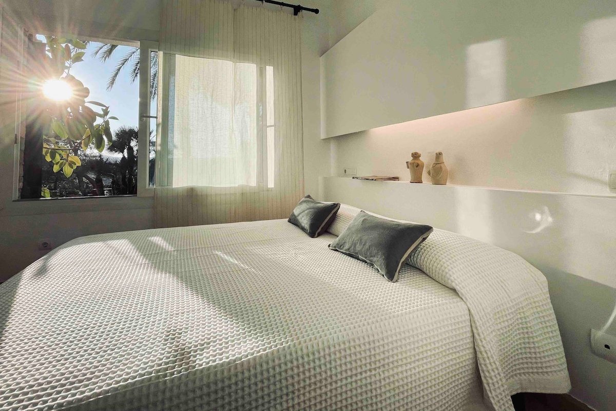 Agradable apartamento con jardín y piscina gallery image 5