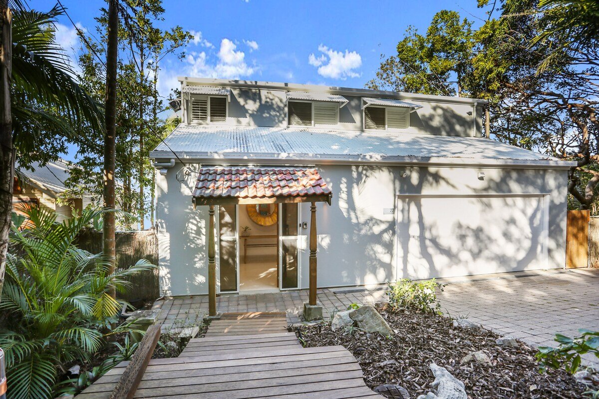 Walking on Sunshine – Walk to beach & Village gallery image 3