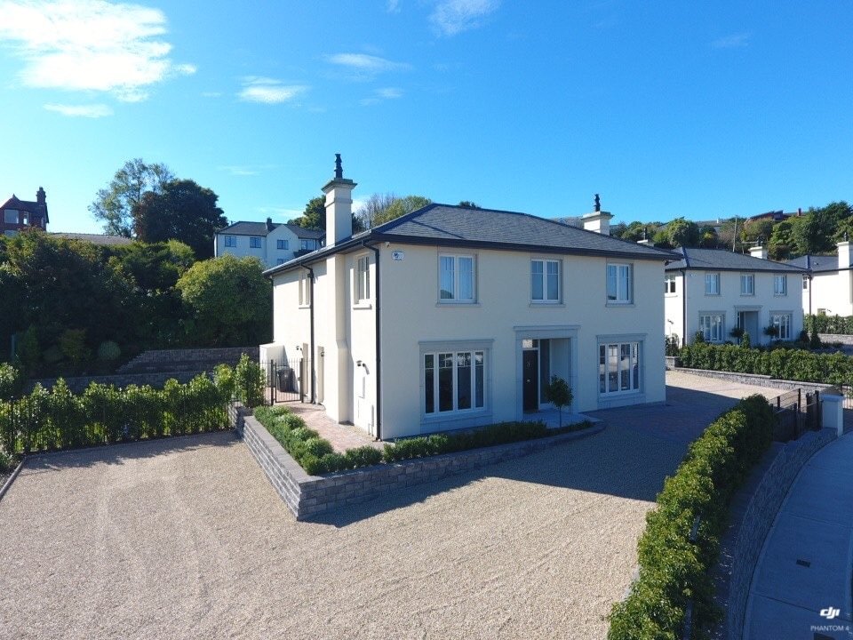Large Luxury home in Howth gallery image 2
