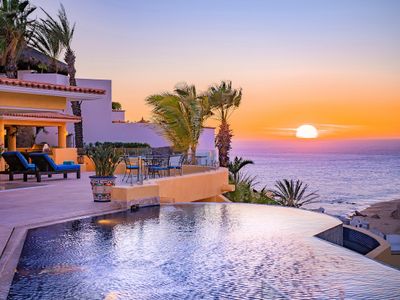 Ocean View Luxury: Villa Dos Vistas by Cabo Villas