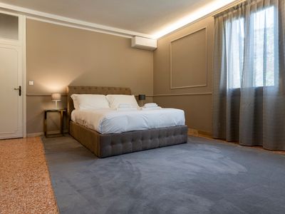 Appartamento di Lusso con Cortile Privato-Venezia