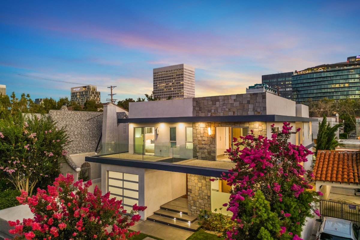 Timeless Escape in West Hollywood with Pool
