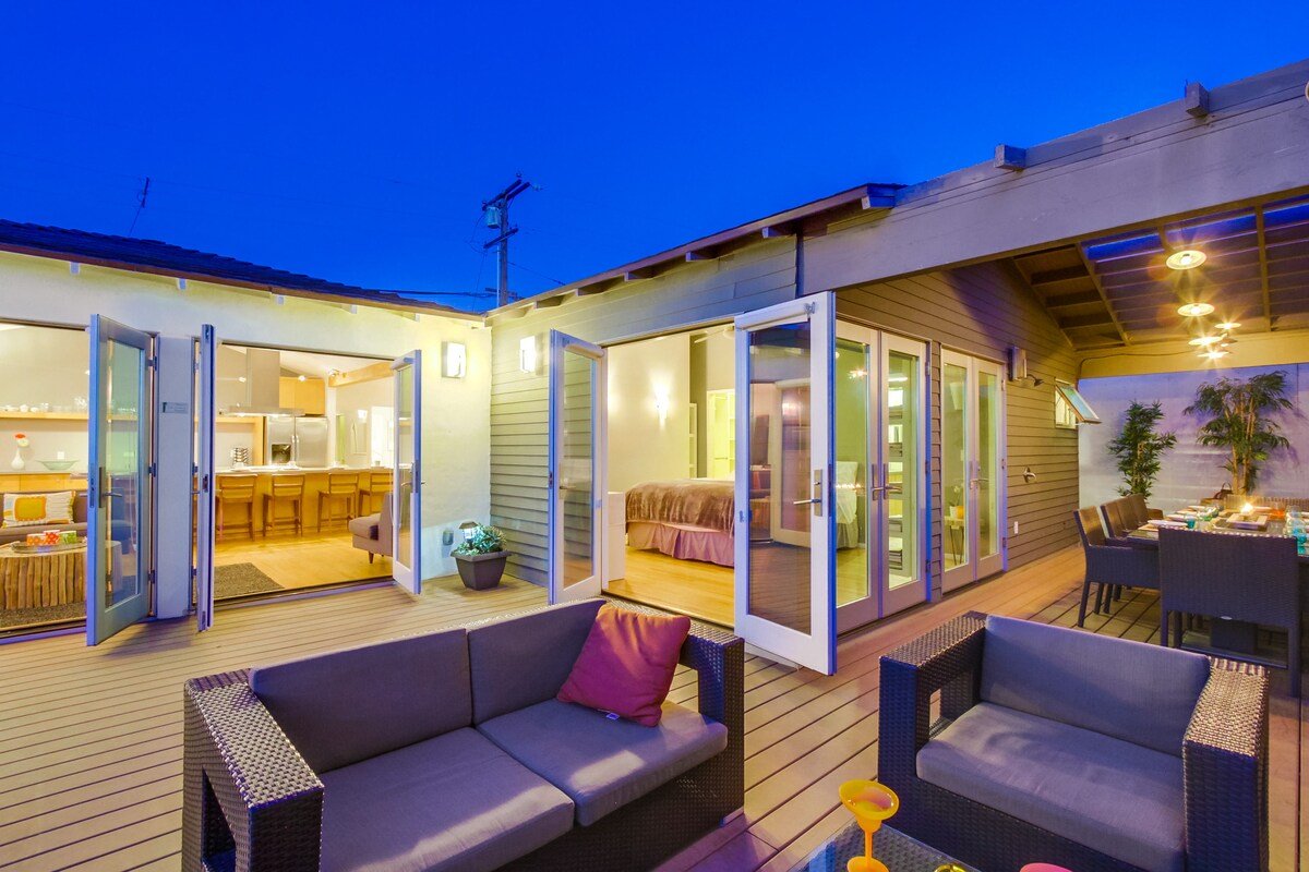 Hidden Beach Oasis, 2 Blks to Sand, A/C, Pets Ok! gallery image 3