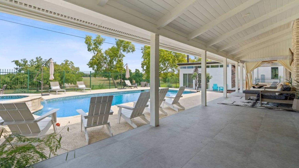 Upstay Luxury Golf Course Retreat w/ Pool & Patio gallery image 5