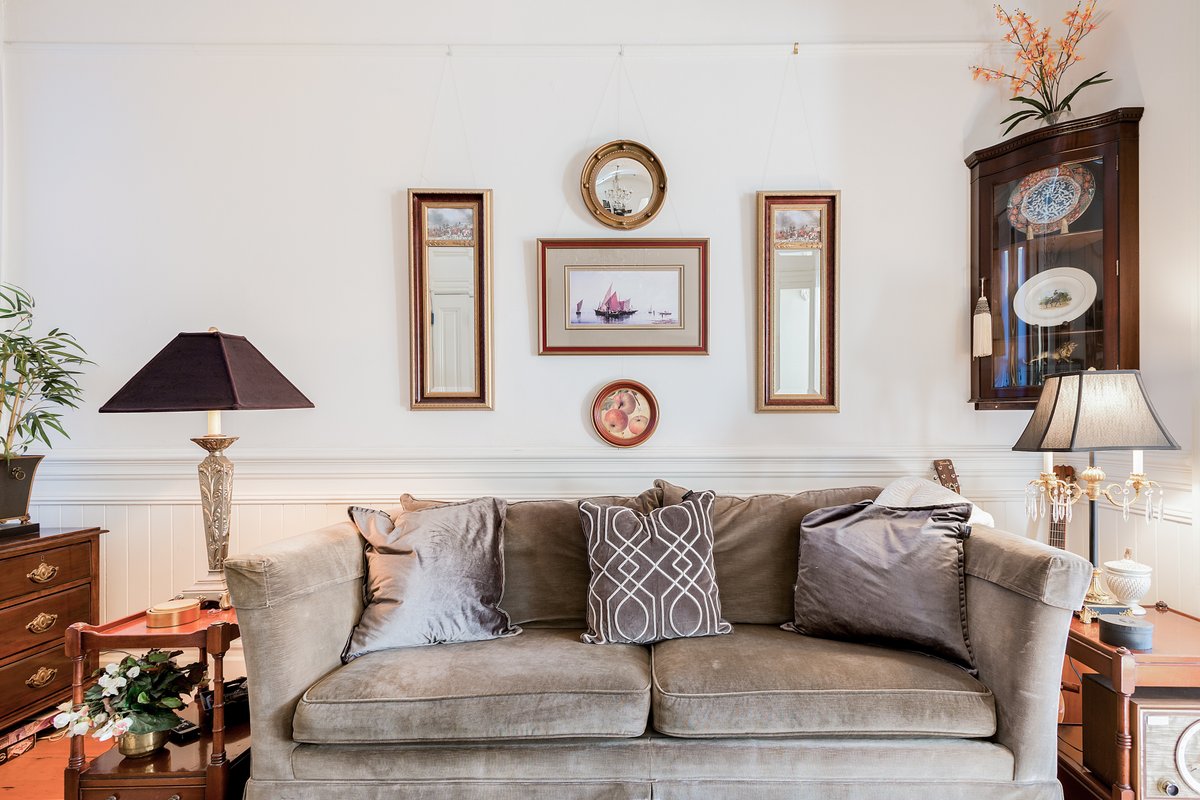 Elegant 4Bd/2Ba Italianate Victorian