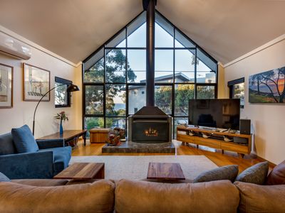 Blue Pearl Eagle Bay – moments from the beach