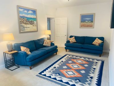 Newly Refurbished-Central Location- 2 Bedroom Flat