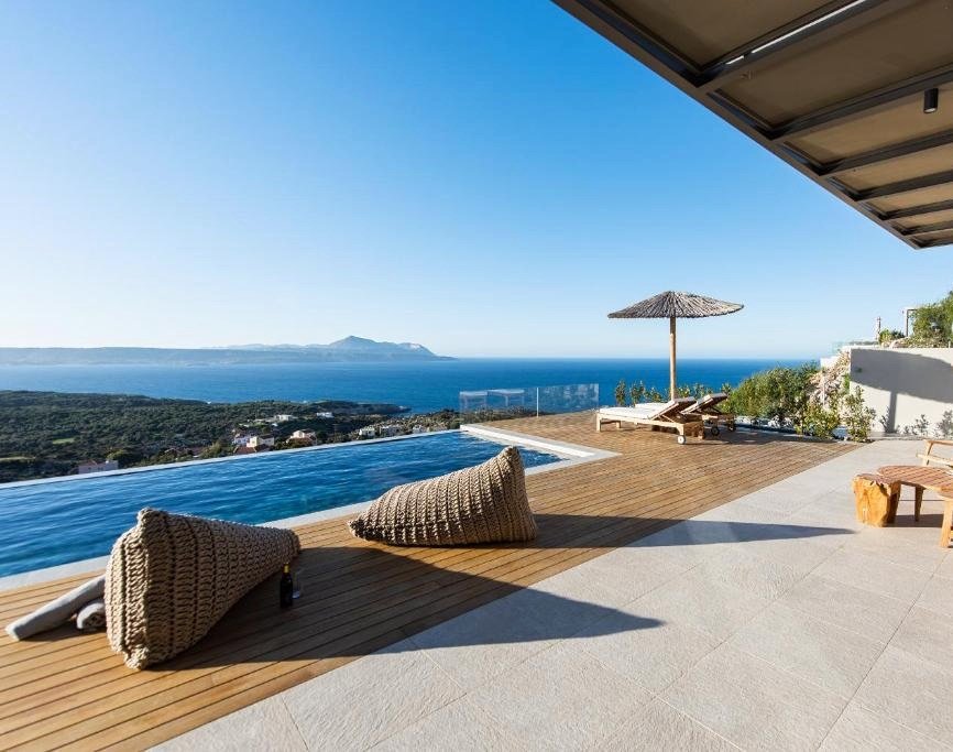 Saint Tropez Vila 4BD 4BA Seavie gallery image 5