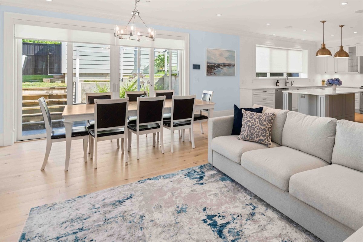 Stunning New Kitsilano Garden Suite gallery image 2