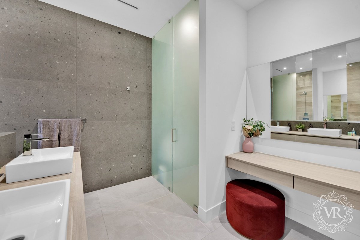 Villa Emerald gallery image 5