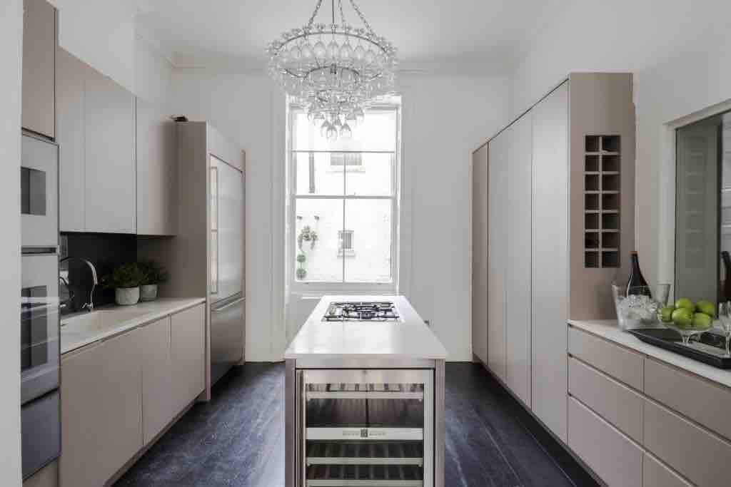 Luxury Living. Ultimate Location gallery image 2