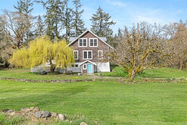 Spacious Modern-Rustic Farmhouse – Saltspring Is. gallery image 2