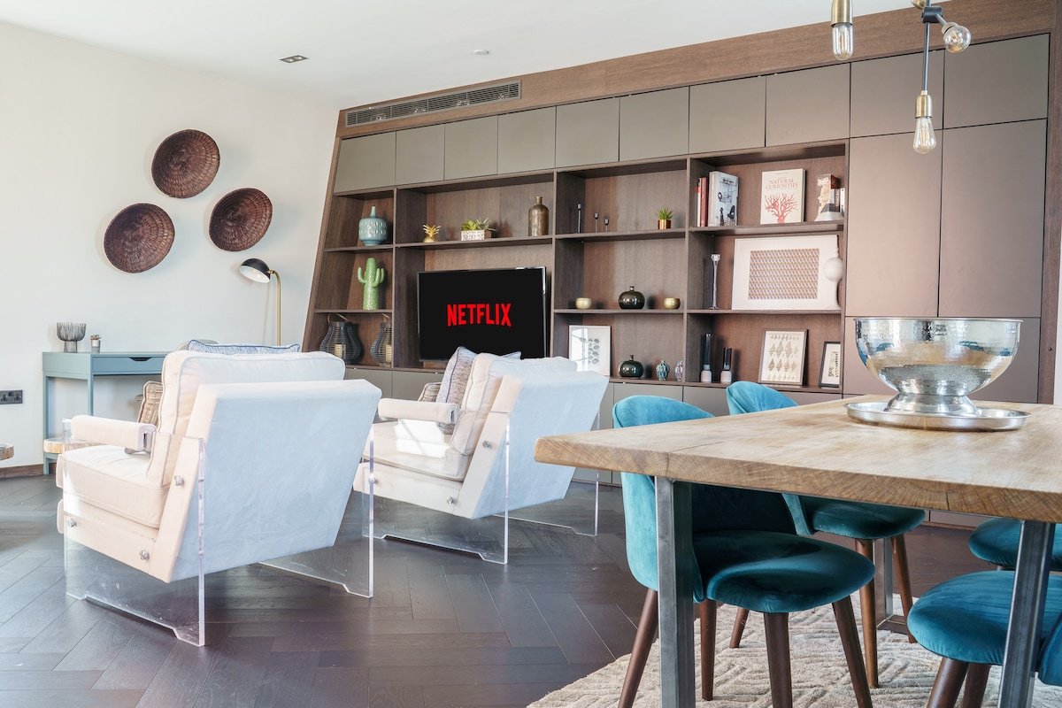 Oxford Circus Luxury Terrace+Balcony+AC Penthouse gallery image 3