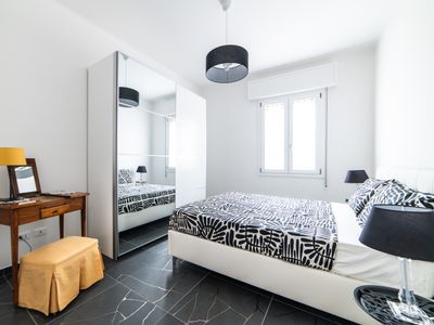 Morgana guarda il canale – Centro storico