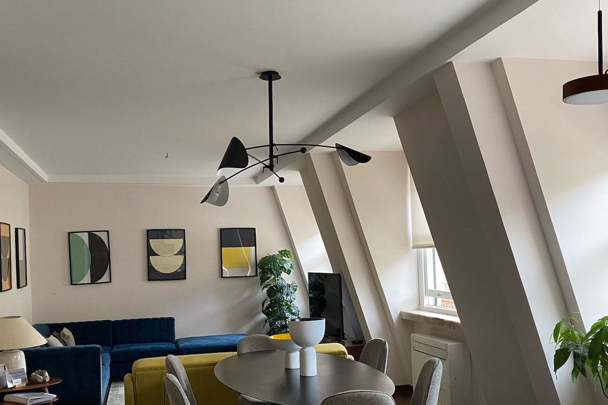 City Center Apt with Elevator Your Office inLisbon gallery image 4