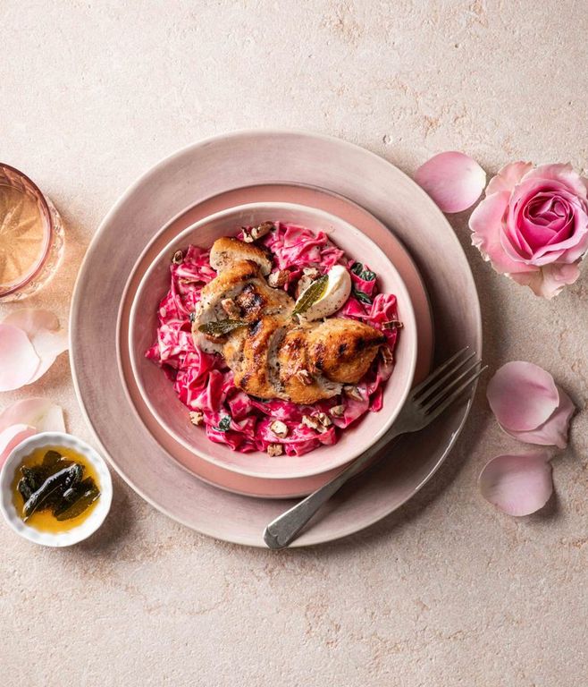 Photo of Chicken & Creamy Beetroot Pasta