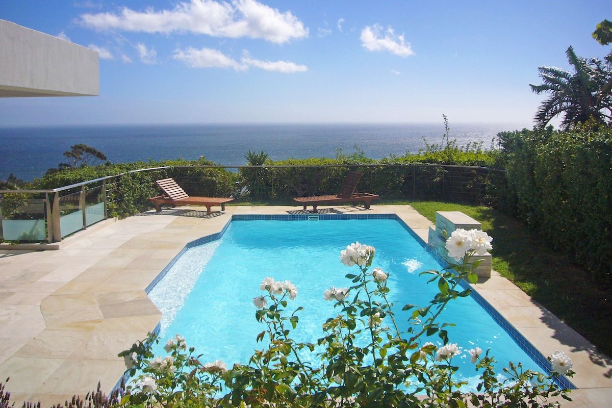 Camps Bay Sunsets – Villa with pool & views gallery image 4