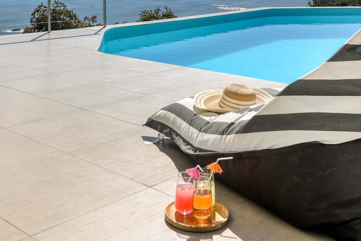 Callisto Camps Bay – Villa with Pool & Ocean Views gallery image 5