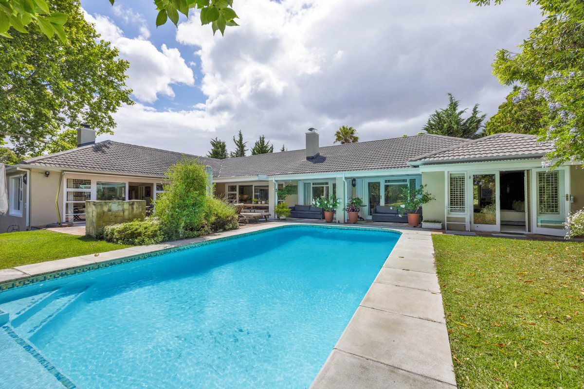 Captivating Constantia Home – Cape Luxury Stay