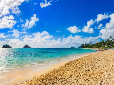 Large Kailua Beach Home – Steps To The Beach!