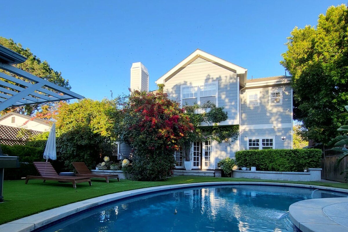 ~Private Pool House Charm~ gallery image 4