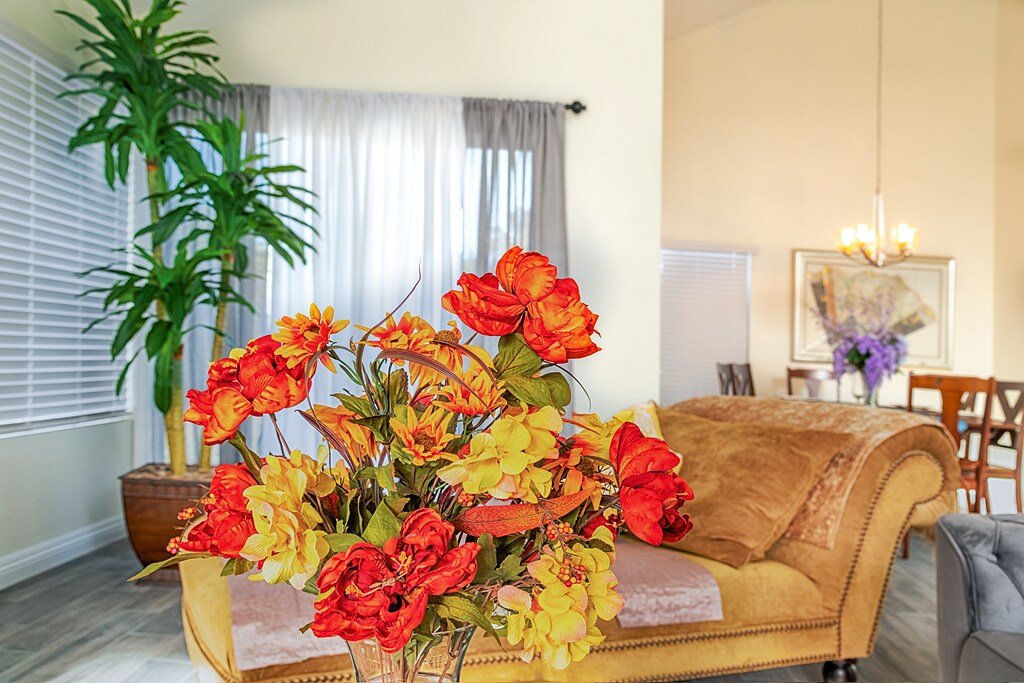 Entire house, pool, close to strip gallery image 3