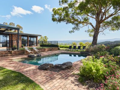 Luxury house with pool, fireplace, stunning views