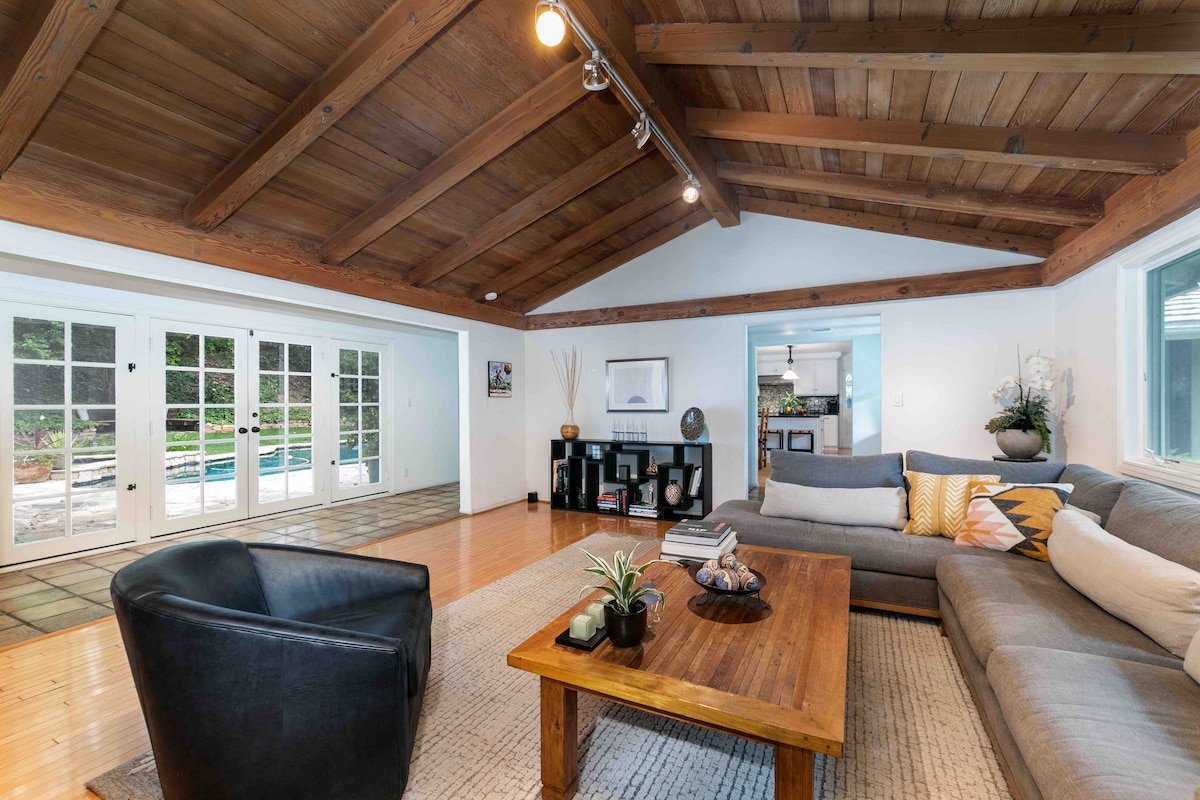 Private Paradise with Pool & Spa gallery image 4