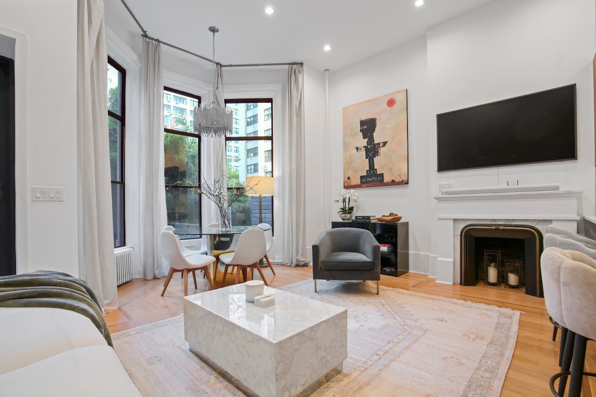 Modern 2BR Duplex | Garden Retreat Midtown east gallery image 2