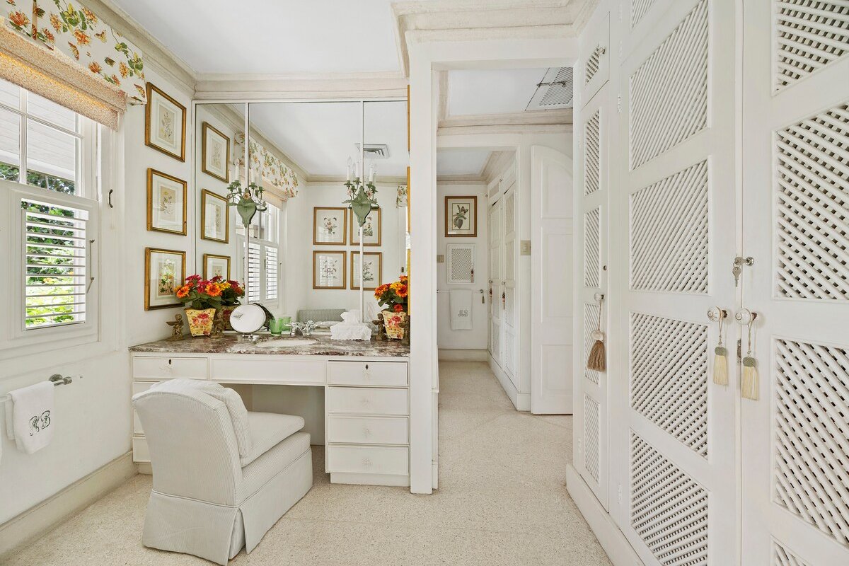 Elegant 7-Bed Villa on Quiet Caribbean Beach gallery image 5